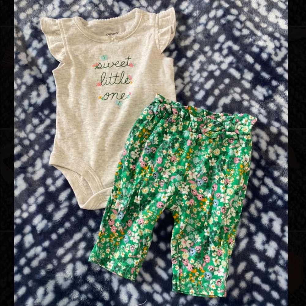 Carter’s newborn outfit